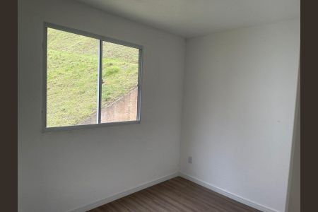 Sala de apartamento para alugar com 2 quartos, 38m² em Jardim Petropolis, Cotia