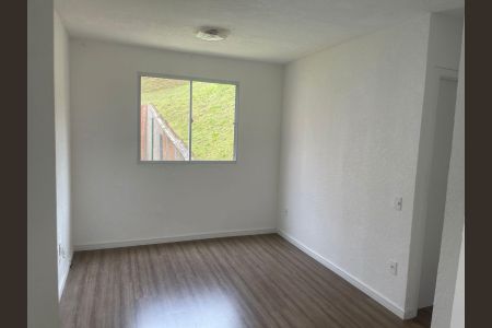 Sala de apartamento para alugar com 2 quartos, 38m² em Jardim Petropolis, Cotia