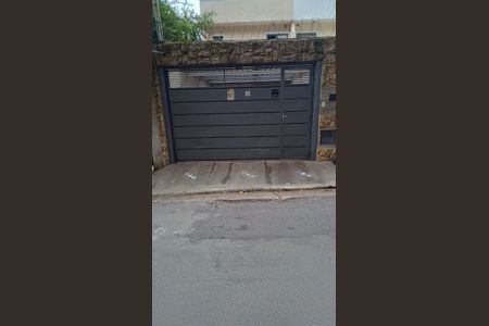 Casa à venda com 142m², 3 quartos e 2 vagasFachada