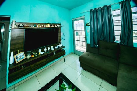 Casa à venda com 4 quartos, 150m² em Nacional, Contagem