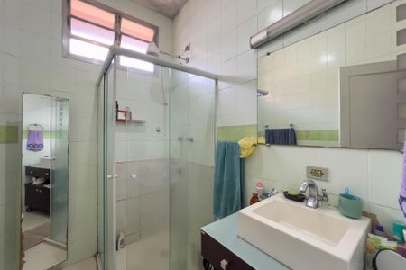 Casa à venda com 130m², 2 quartos e 1 vagaBanheiro