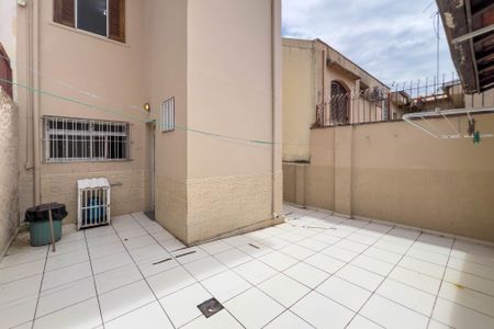 Casa à venda com 130m², 2 quartos e 1 vagaQuintal e área de serviço 