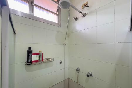 Casa à venda com 130m², 2 quartos e 1 vagaBanheiro