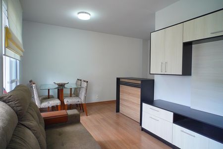 Sala de apartamento à venda com 2 quartos, 56m² em Morro Santana, Porto Alegre