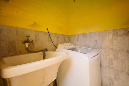 Casa à venda com 200m², 2 quartos e 1 vagaÁrea de Serviço 