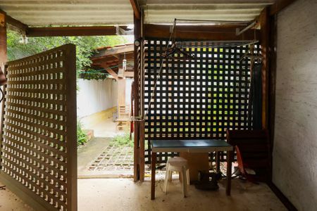 Casa à venda com 200m², 2 quartos e 1 vagaGaragem