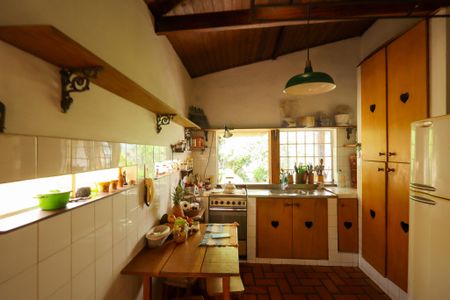 Casa à venda com 200m², 2 quartos e 1 vagaCozinha