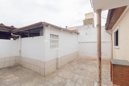 Casa para alugar com 55m², 1 quarto e sem vagaQuintal