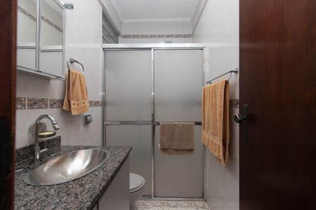 Casa à venda com 111m², 2 quartos e 1 vagaBanheiro da Suíte 1