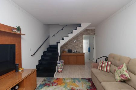 Casa à venda com 111m², 2 quartos e 1 vagaSala