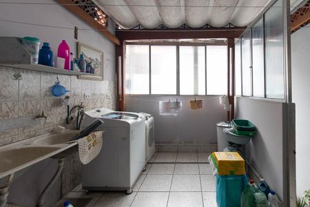 Casa à venda com 111m², 2 quartos e 1 vagaÁrea de Serviço