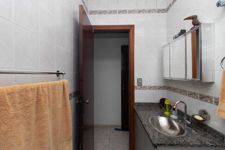 Casa à venda com 111m², 2 quartos e 1 vagaBanheiro da Suíte 1