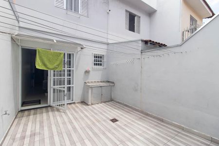 Casa à venda com 111m², 2 quartos e 1 vagaQuintal