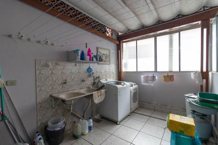 Casa à venda com 111m², 2 quartos e 1 vagaÁrea de Serviço