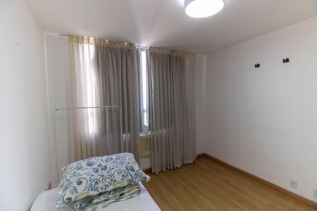 Quarto  de apartamento para alugar com 2 quartos, 90m² em Boa Viagem, Niterói