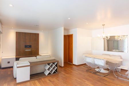 Apartamento para alugar com 129m², 3 quartos e 3 vagasSala