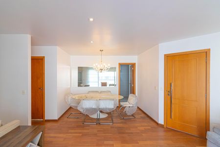 Apartamento para alugar com 129m², 3 quartos e 3 vagasSala de Jantar