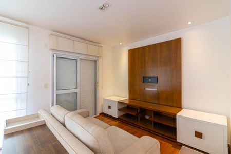 Sala de apartamento para alugar com 3 quartos, 129m² em Vila Olímpia, São Paulo
