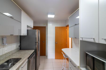 Apartamento para alugar com 129m², 3 quartos e 3 vagasCozinha