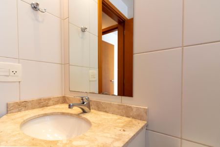 Apartamento para alugar com 129m², 3 quartos e 3 vagasBanheiro