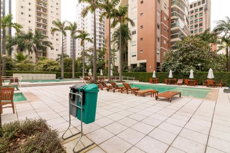 Apartamento para alugar com 129m², 3 quartos e 3 vagasÁrea comum - Piscina