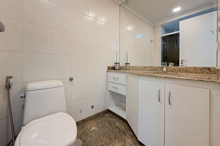 Apartamento para alugar com 125m², 3 quartos e 2 vagas Apartamento para alugar com 125m², 3 quartos e 2 vagasBanheiro da Suíte