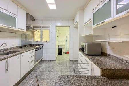 Apartamento para alugar com 125m², 3 quartos e 2 vagas Apartamento para alugar com 125m², 3 quartos e 2 vagasCozinha