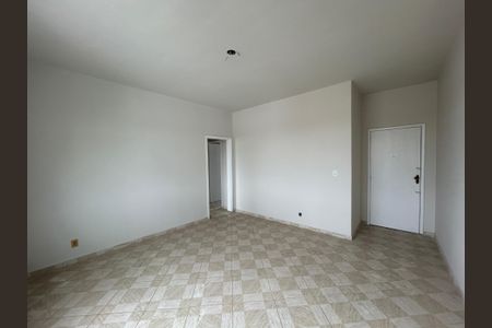 Sala de apartamento para alugar com 2 quartos, 80m² em Vila Valqueire, Rio de Janeiro