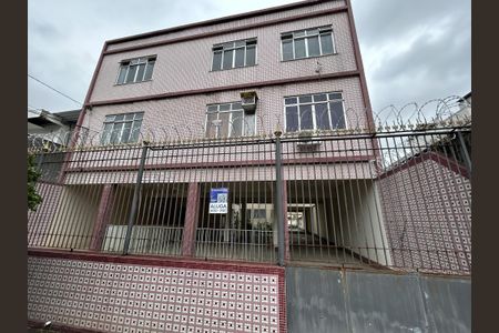 Apartamento para alugar com 80m², 2 quartos e 1 vagaFachada + plaquinha