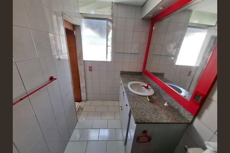 Apartamento para alugar com 100m², 3 quartos e sem vaga Apartamento para alugar com 100m², 3 quartos e sem vagaBanheiro da suíte