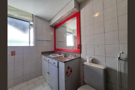 Apartamento para alugar com 100m², 3 quartos e sem vaga Apartamento para alugar com 100m², 3 quartos e sem vagaBanheiro da suíte