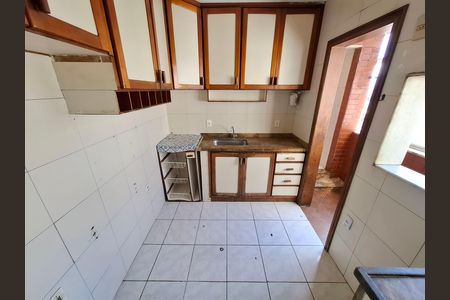 Apartamento para alugar com 100m², 3 quartos e sem vaga Apartamento para alugar com 100m², 3 quartos e sem vagaCozinha