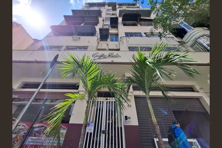 Apartamento para alugar com 100m², 3 quartos e sem vaga Apartamento para alugar com 100m², 3 quartos e sem vagaFachada
