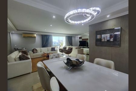 Apartamento à venda com 180m², 3 quartos e 4 vagas Apartamento à venda com 180m², 3 quartos e 4 vagasSala