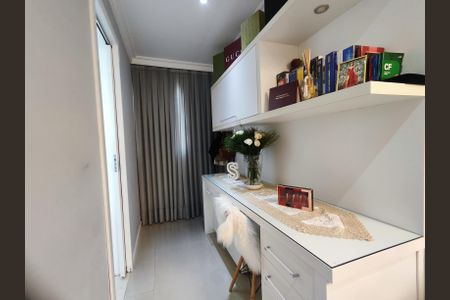 Apartamento à venda com 180m², 3 quartos e 4 vagas Apartamento à venda com 180m², 3 quartos e 4 vagasSuíte 2