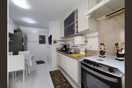 Apartamento à venda com 180m², 3 quartos e 4 vagas Apartamento à venda com 180m², 3 quartos e 4 vagasCozinha