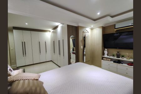 Apartamento à venda com 180m², 3 quartos e 4 vagas Apartamento à venda com 180m², 3 quartos e 4 vagasSuíte 1