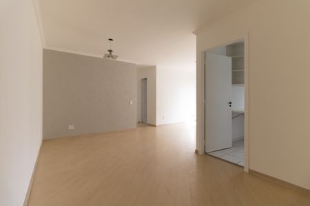 Sala de apartamento à venda com 2 quartos, 60m² em Jardim Santa Emilia, São Paulo
