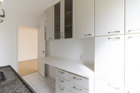 Apartamento à venda com 60m², 2 quartos e 1 vagaCozinha 
