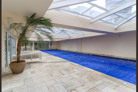 Apartamento à venda com 112m², 2 quartos e 2 vagasÁrea Comum - Piscina Coberta