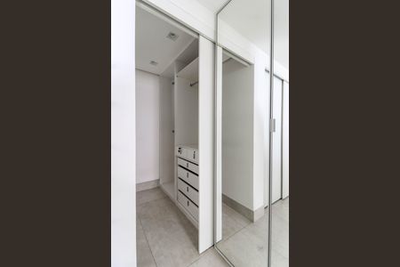 Apartamento à venda com 112m², 2 quartos e 2 vagasCloset da Suíte 1