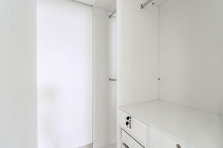 Apartamento à venda com 112m², 2 quartos e 2 vagasCloset da Suíte 1