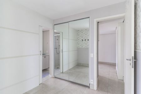 Apartamento à venda com 112m², 2 quartos e 2 vagasSuíte 2