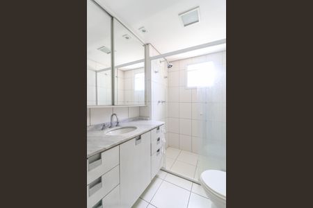 Apartamento à venda com 112m², 2 quartos e 2 vagasBanheiro da Suíte 1