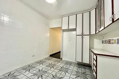 Casa para alugar com 130m², 3 quartos e 2 vagas Casa para alugar com 130m², 3 quartos e 2 vagasCozinha