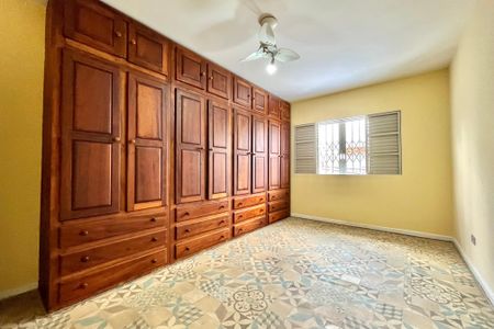 Casa para alugar com 130m², 3 quartos e 2 vagas Casa para alugar com 130m², 3 quartos e 2 vagasSuite