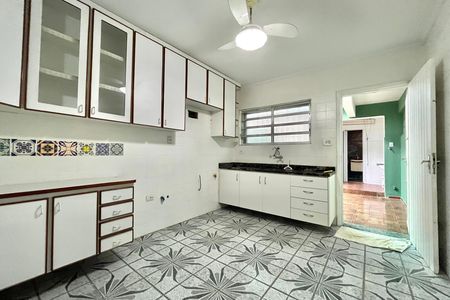 Casa para alugar com 130m², 3 quartos e 2 vagas Casa para alugar com 130m², 3 quartos e 2 vagasCozinha