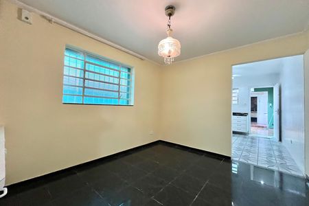 Casa para alugar com 130m², 3 quartos e 2 vagas Casa para alugar com 130m², 3 quartos e 2 vagasSala de Jantar