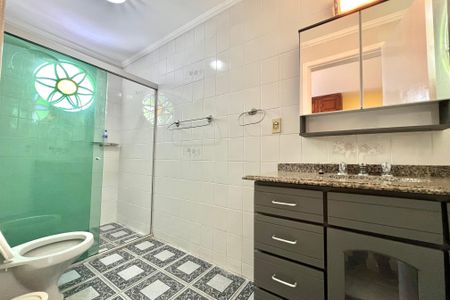 Casa para alugar com 130m², 3 quartos e 2 vagas Casa para alugar com 130m², 3 quartos e 2 vagasBanheiro da Suíte