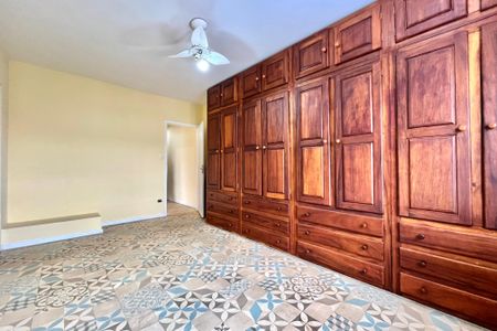 Casa para alugar com 130m², 3 quartos e 2 vagas Casa para alugar com 130m², 3 quartos e 2 vagasSuite